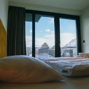 Apartmanhotel Blackhome East I Contactless Check-in ***