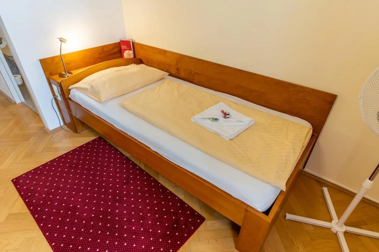 Gaestehaus Im Priesterseminar Salzburg Austria