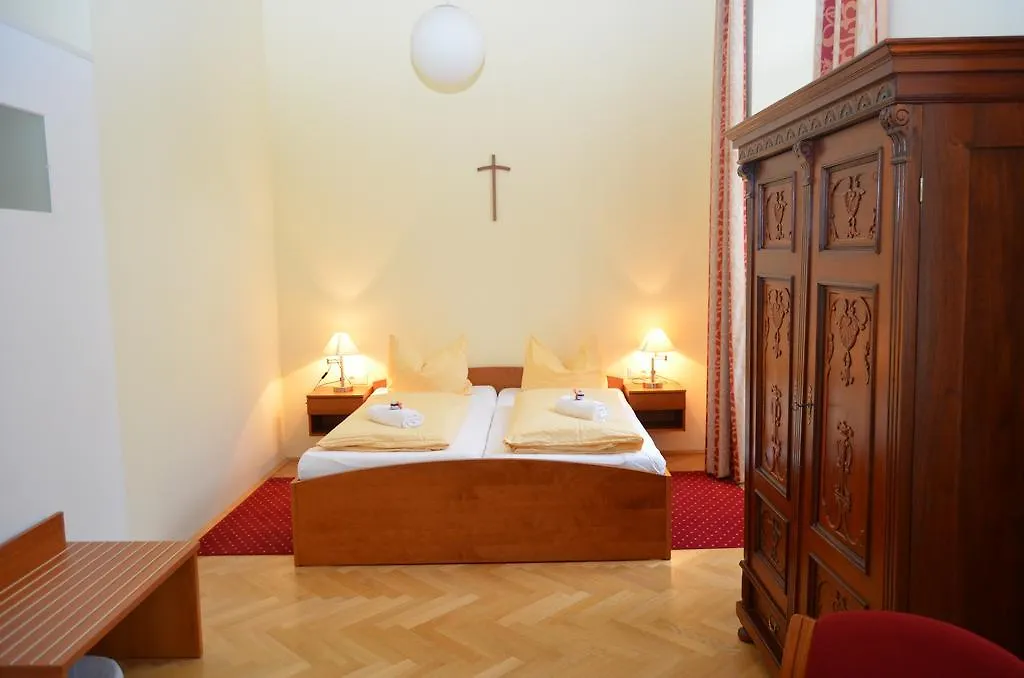 Gastehaus Im Priesterseminar Salzburg Guest House Austria