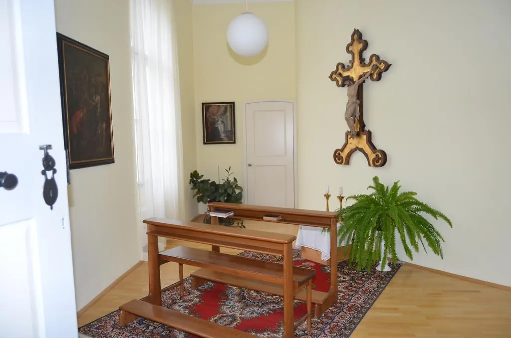 *** Pensjonat Gaestehaus Im Priesterseminar Salzburg Austria