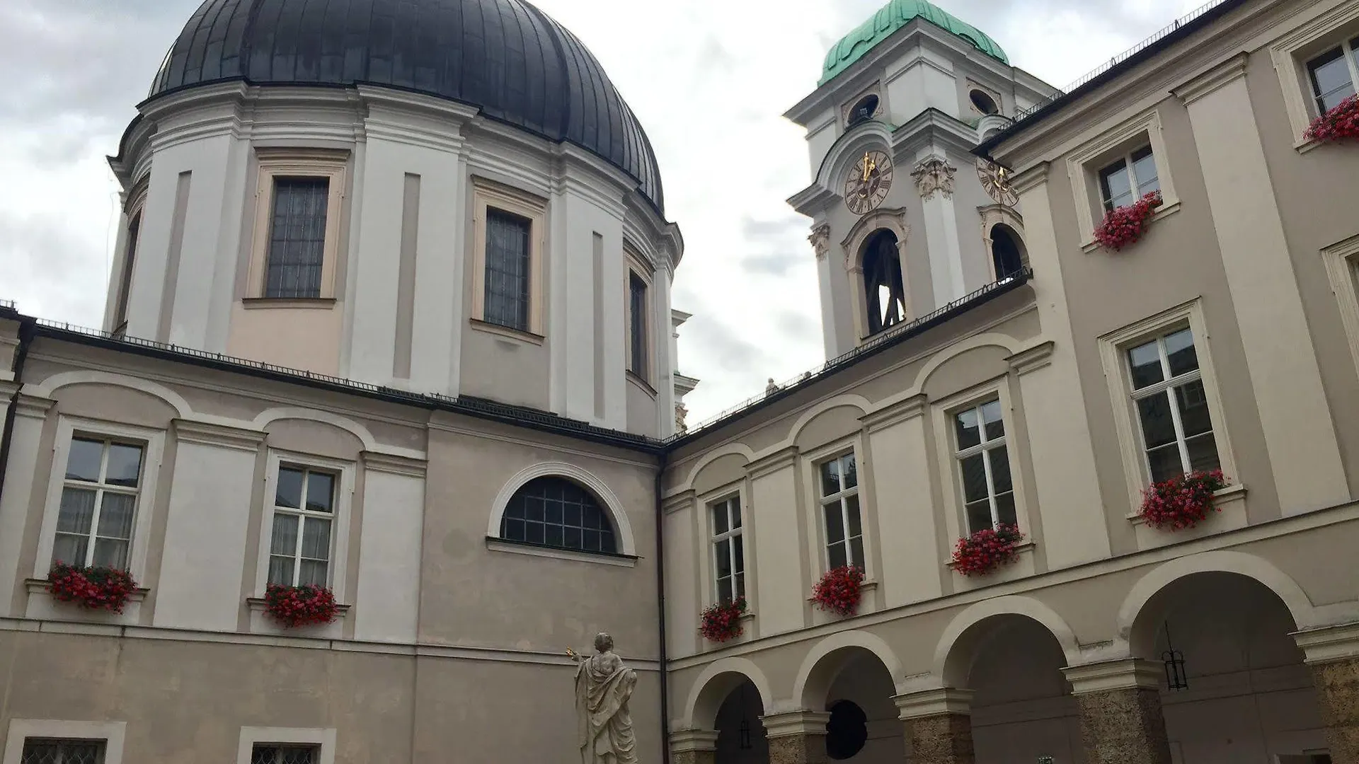 Gastehaus Im Priesterseminar Salzburg Guest House 3*,