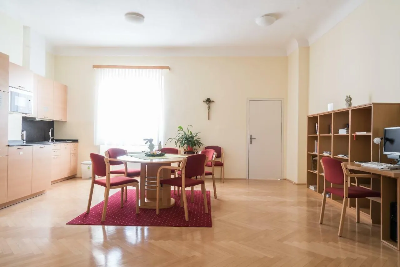 Pensjonat Gaestehaus Im Priesterseminar Salzburg