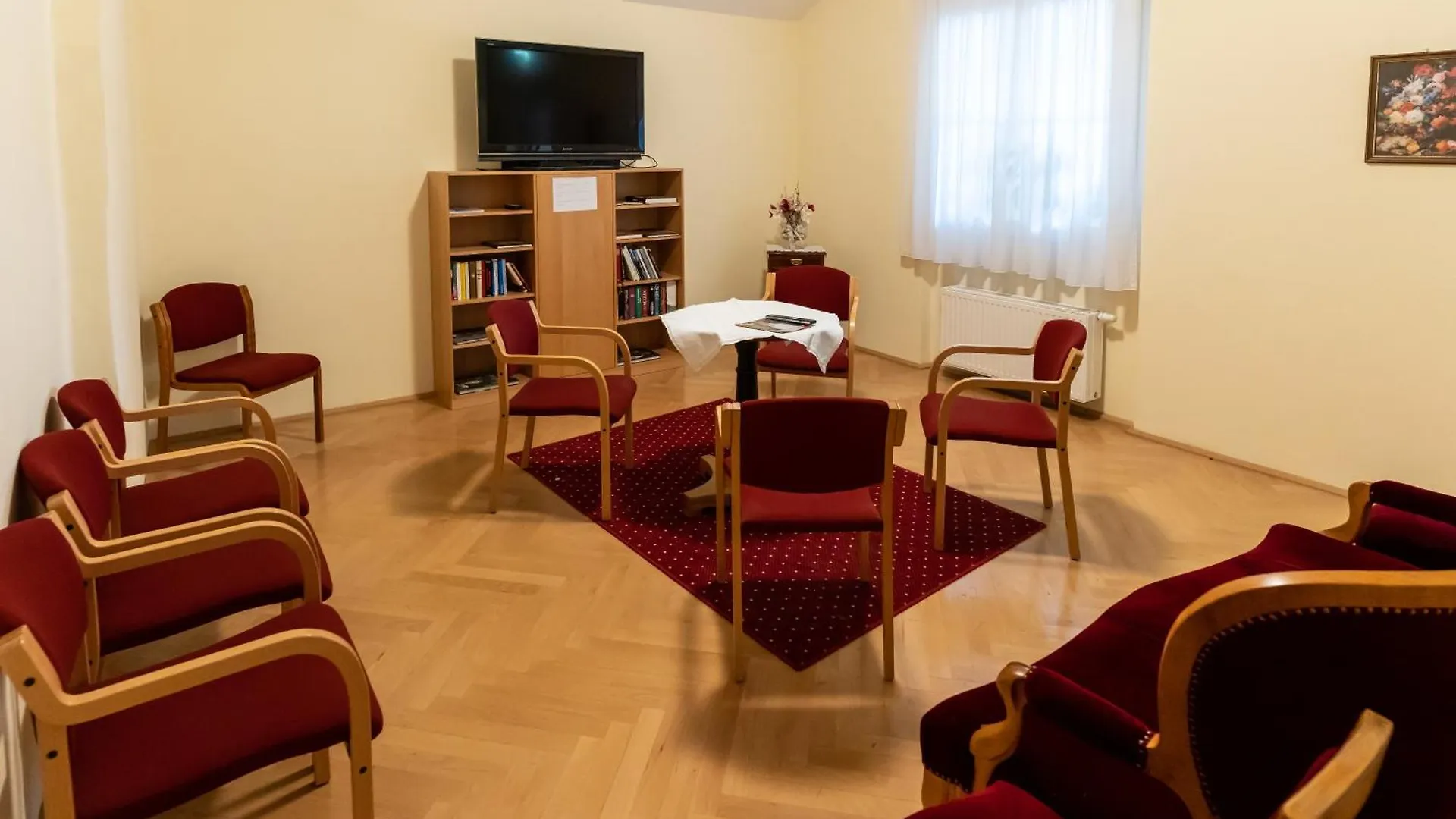Gastehaus Im Priesterseminar Salzburg Guest House