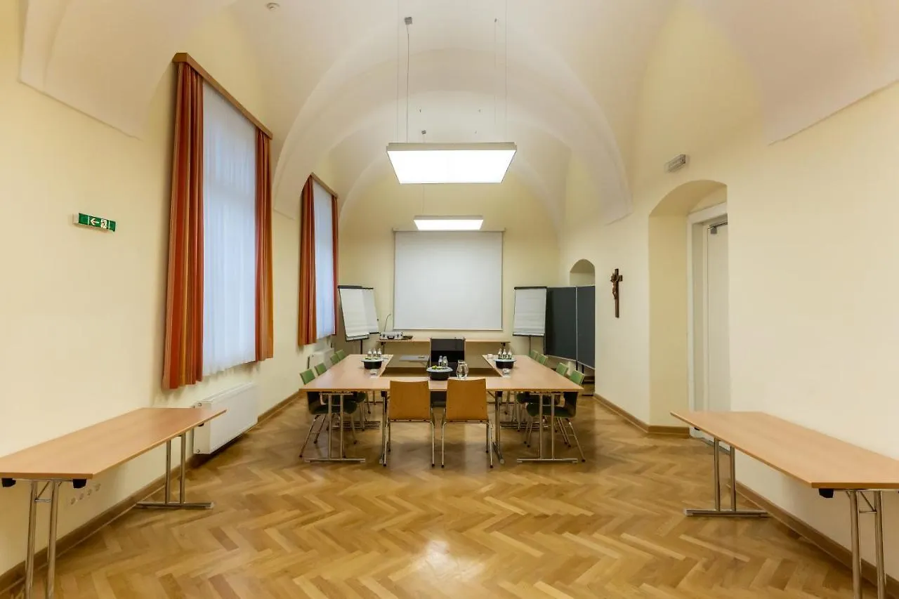 ***  Gastehaus Im Priesterseminar Salzburg Guest House Austria