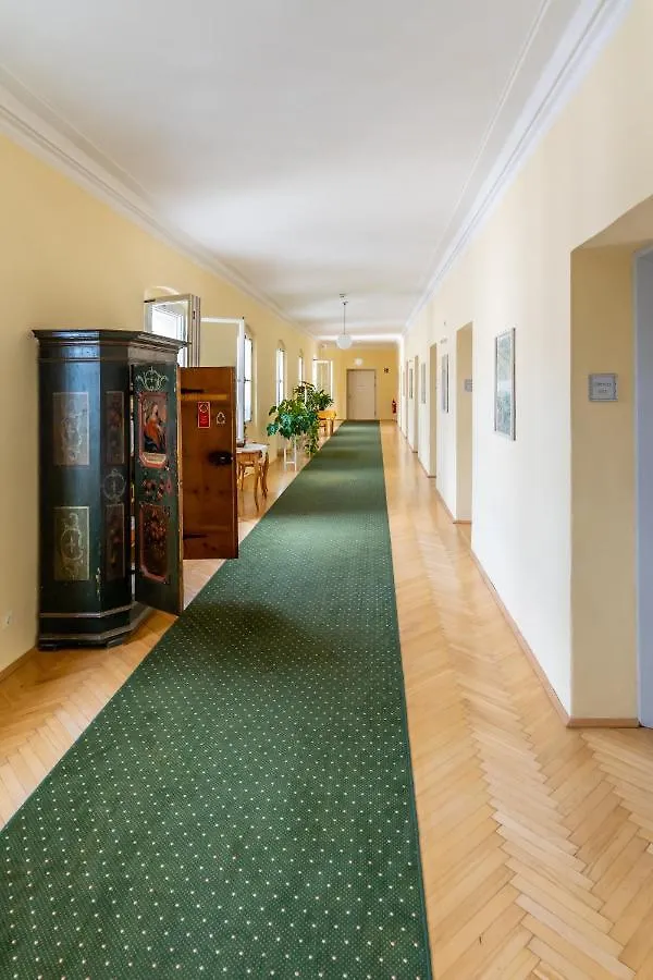 Gastehaus Im Priesterseminar Salzburg Guest House 3*,  Austria