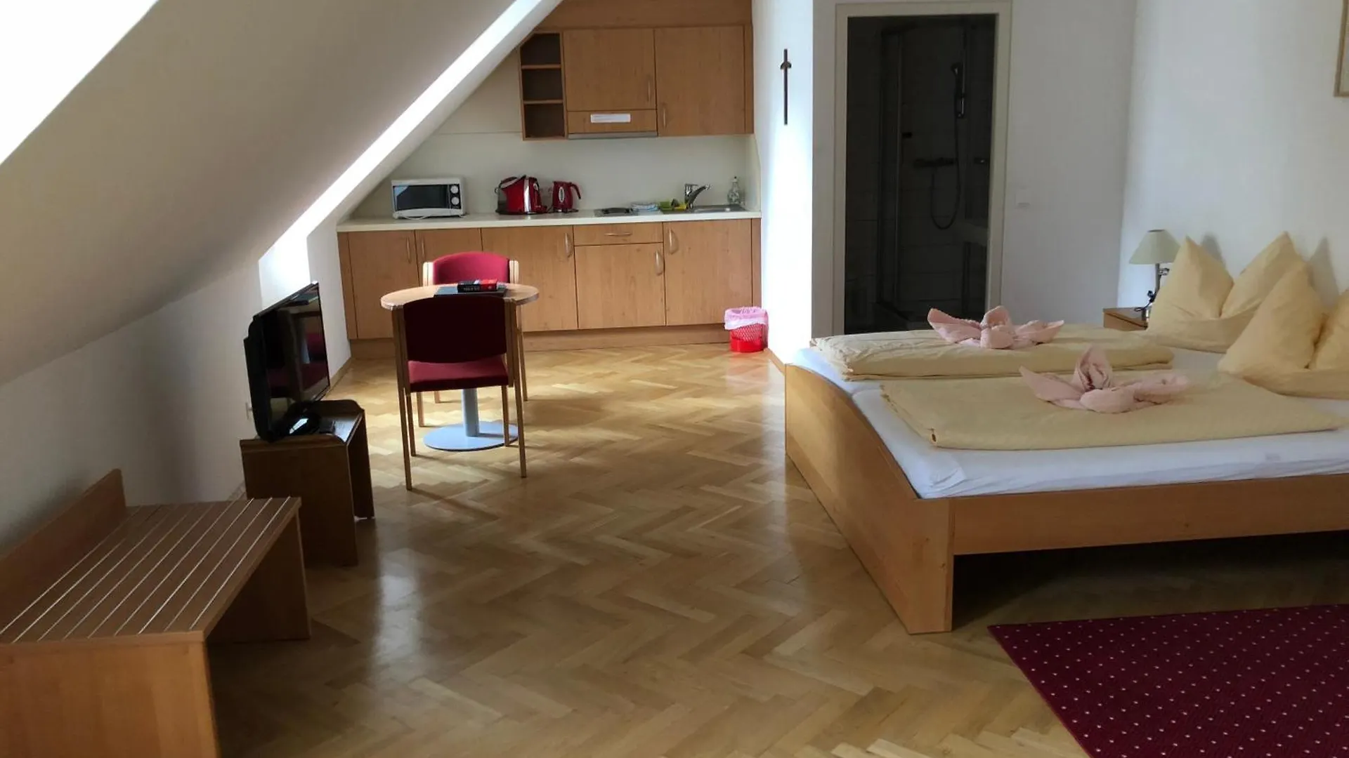 Gastehaus Im Priesterseminar Salzburg Guest House 3*,  Austria